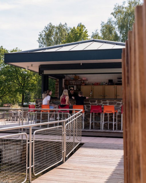 Poolbar